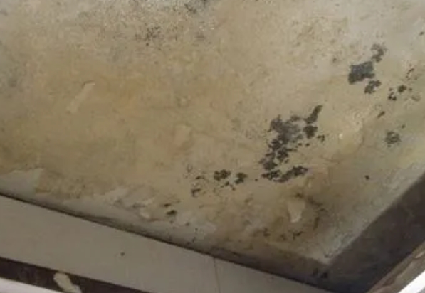 文昌阳台漏水维修公司分享下文昌卫生间渗水维修需要注意哪些问题。